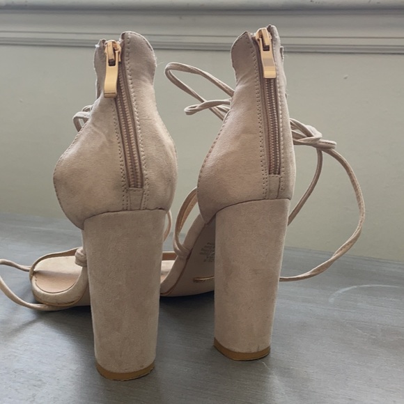 LACE UP BILLINI NUDE HEELS - Picture 3 of 3